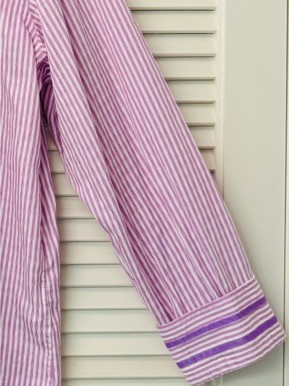 Men’s - Robert Graham Pink & White Striped Dress Shirt - Picture 5 of 6